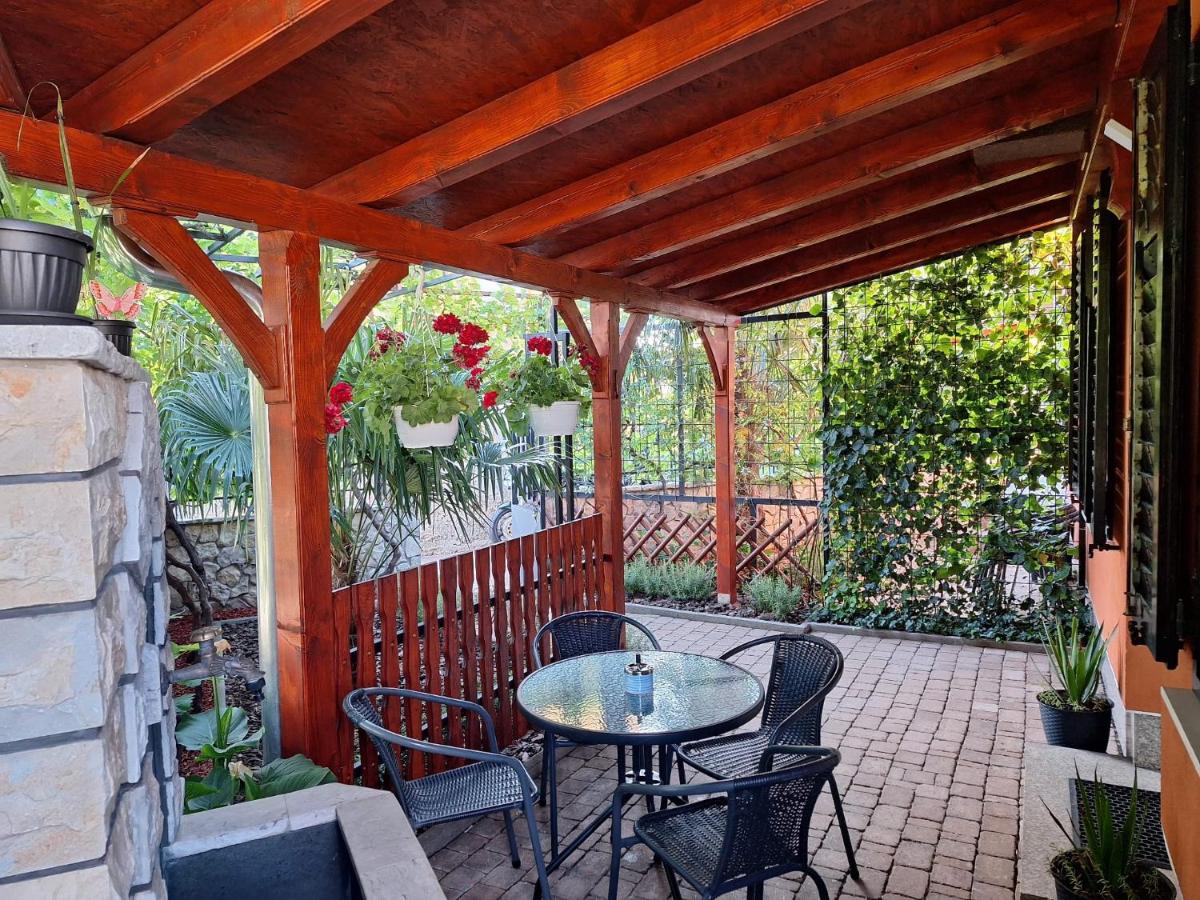 Apartmani Galešić - B&B
