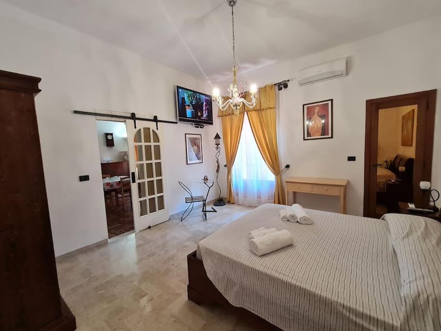 CASA Vacanze LECCE Centro - Chambres d’hôtes Lecce
