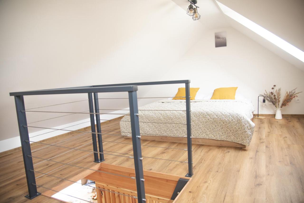 Appartamento con 2 Camere da Letto e Balcone