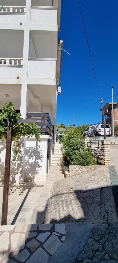 Apartments Edita - B&B Rogoznica