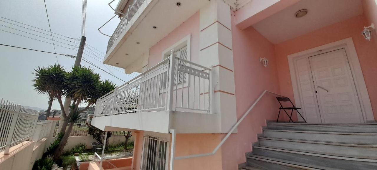 Seabreeze Home - B&B Loutsa