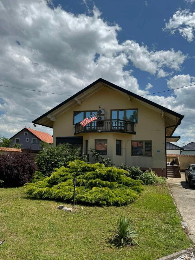 Vila Andrijana - Bed and Breakfast