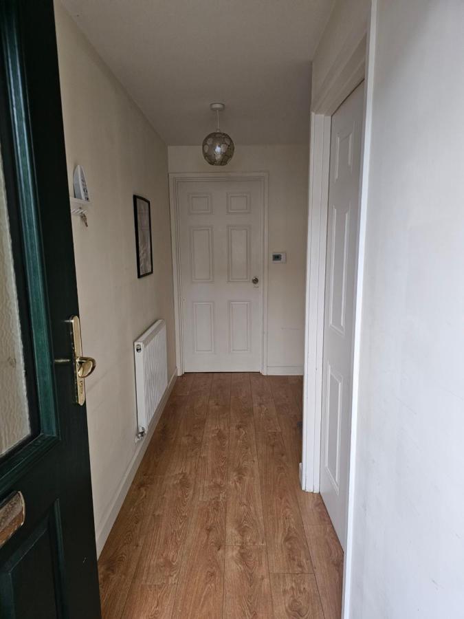 Single Room in Dartford-Close to all amenities - B&B
