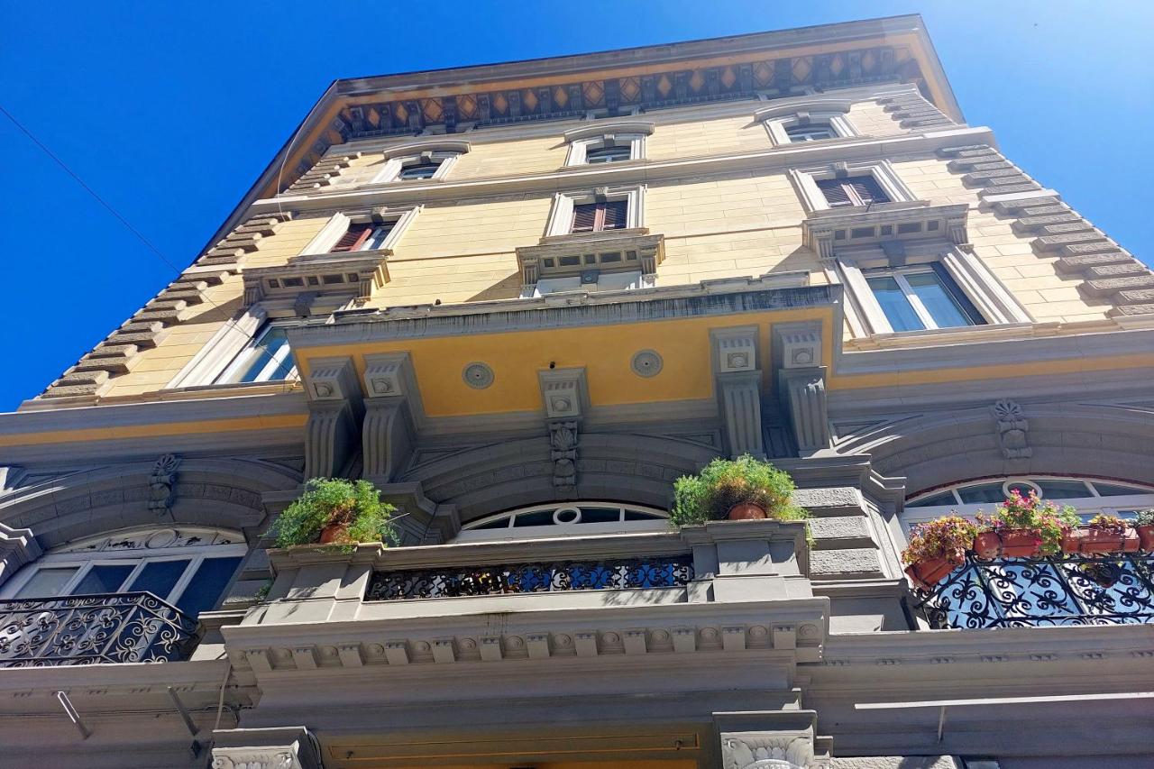 Domus Aurea Luxury Suites - B&B
