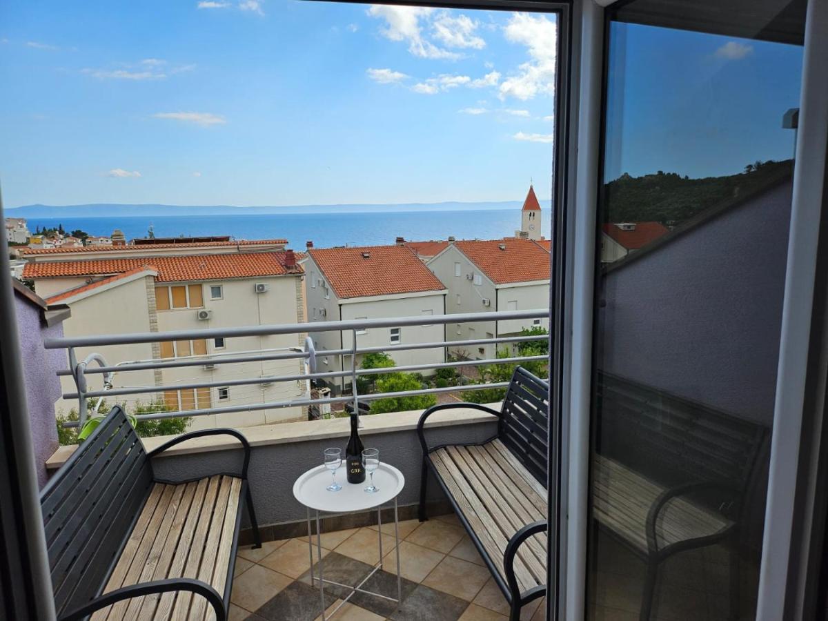Appartamento con 3 Camere da Letto, Balcone e Vista Mare