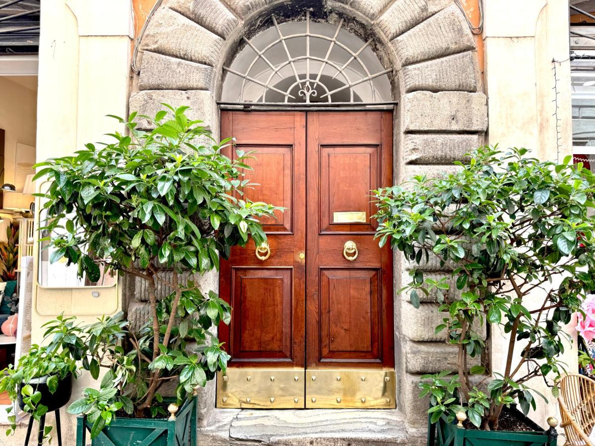 Luxury Apartment Historic Center - Ferienwohnung Rom