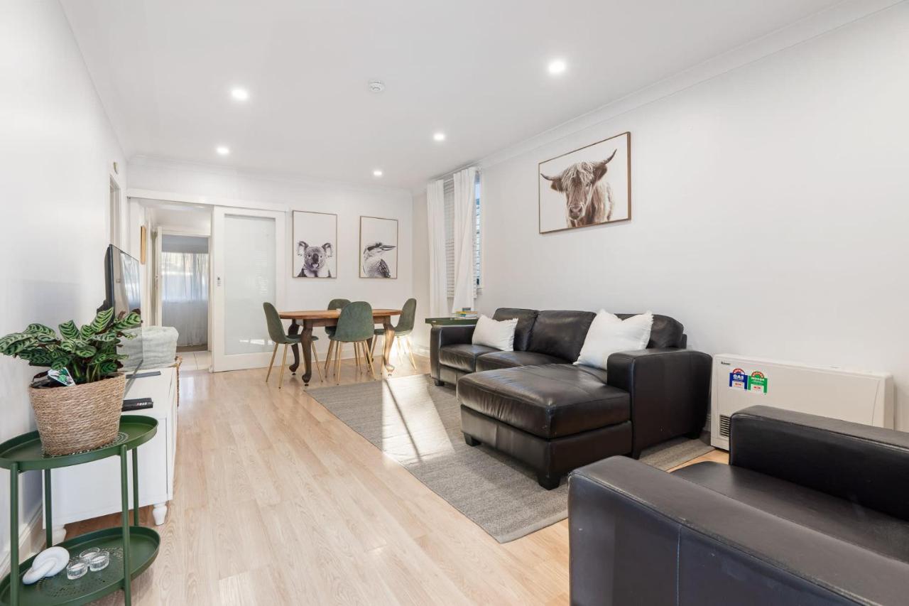 Neat & Tidy Home in Trendy East Orange - Sleeps 4 - B&B
