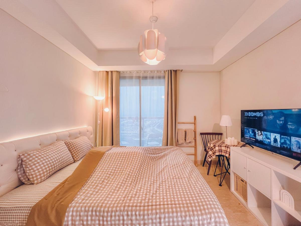 Studio with Sea View