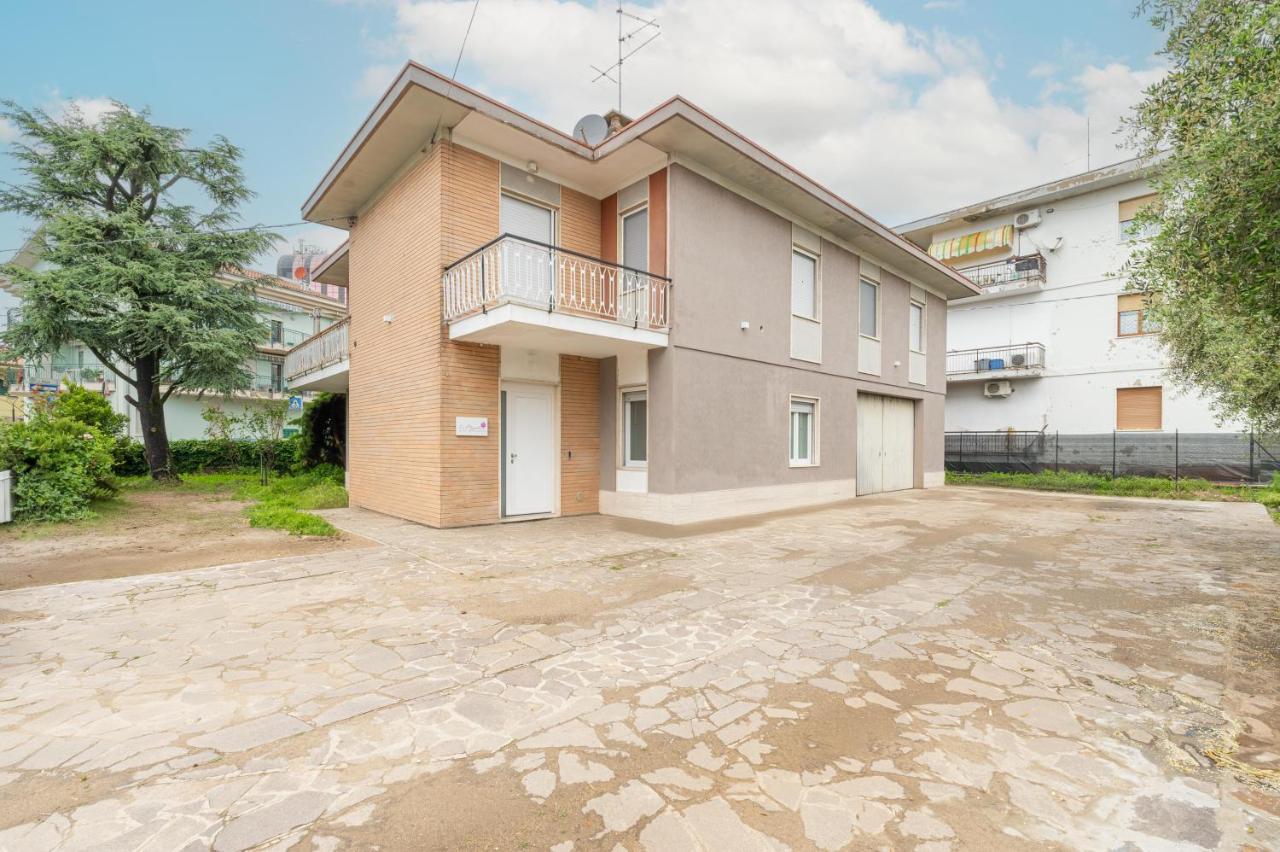 La Magnolia Suite Apartments - Garda Lake - Ferienwohnung