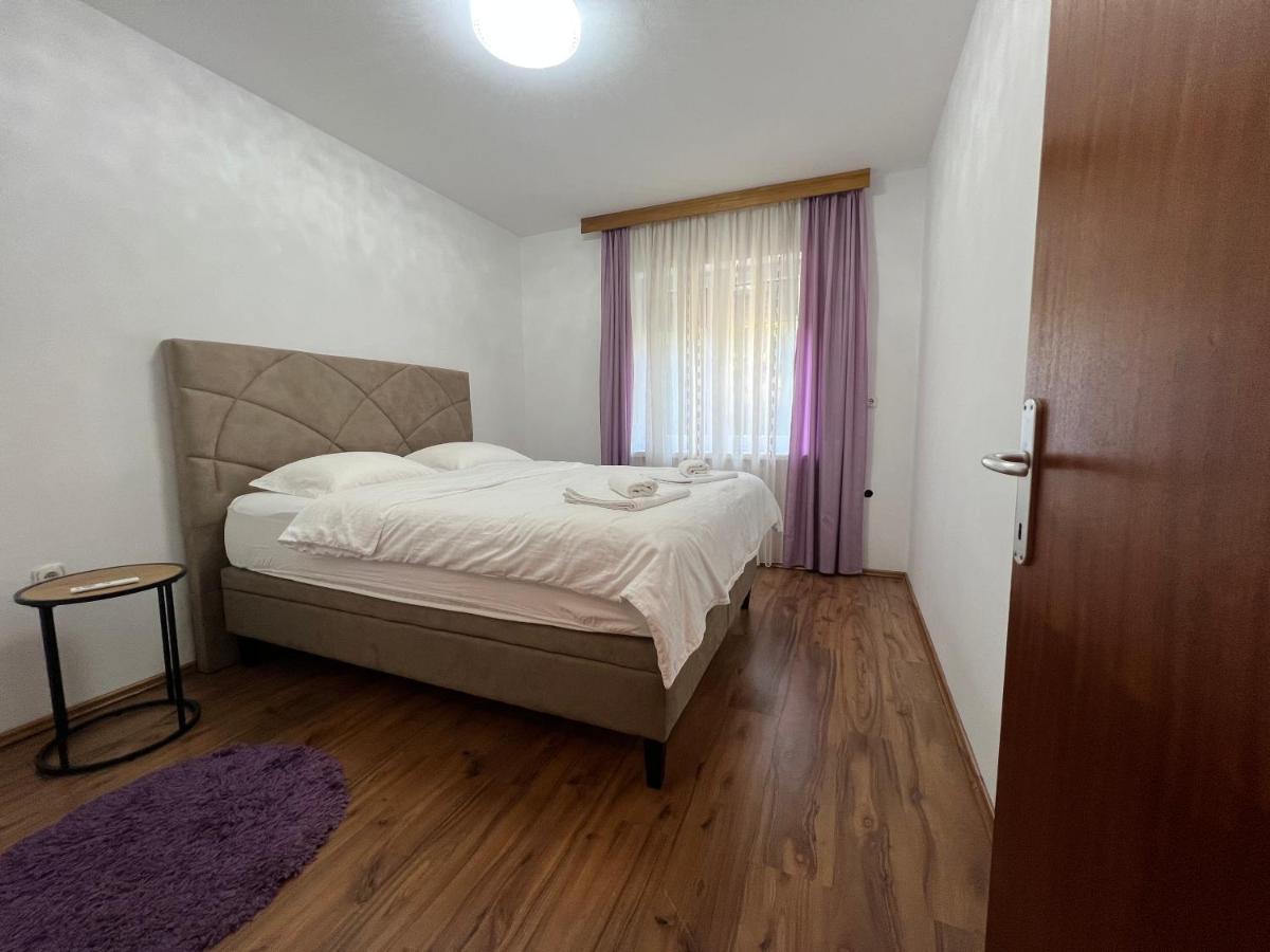 Appartamento con 3 Camere da Letto