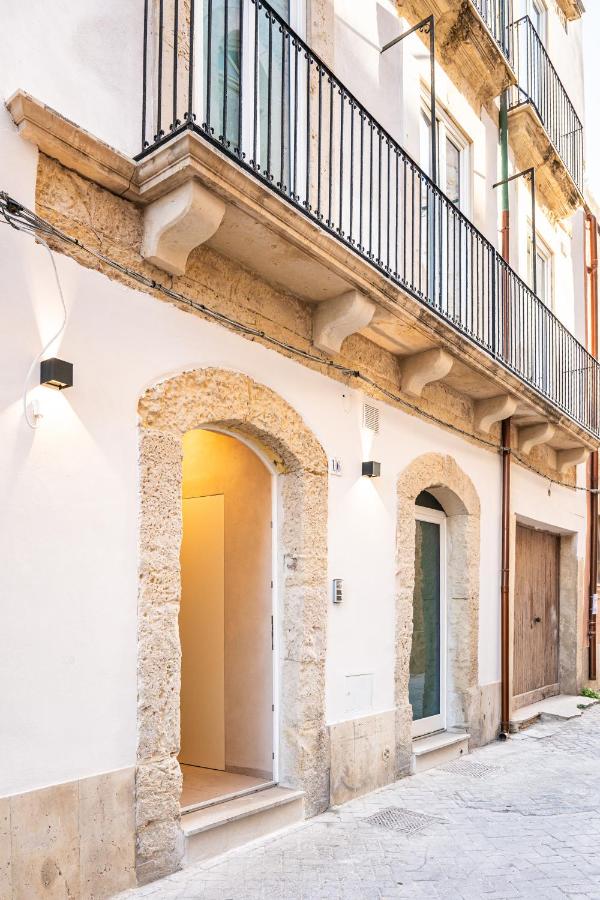-CASA SANTINI- Charming 3 Bedrooms House in Ortigia by Cala Rossa - Ferienwohnung Syrakus