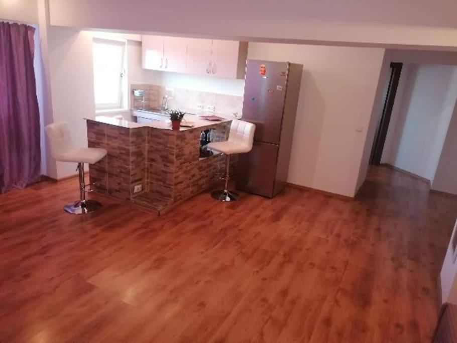 Apartament Spatios si Modern, Zona Premium - B&B