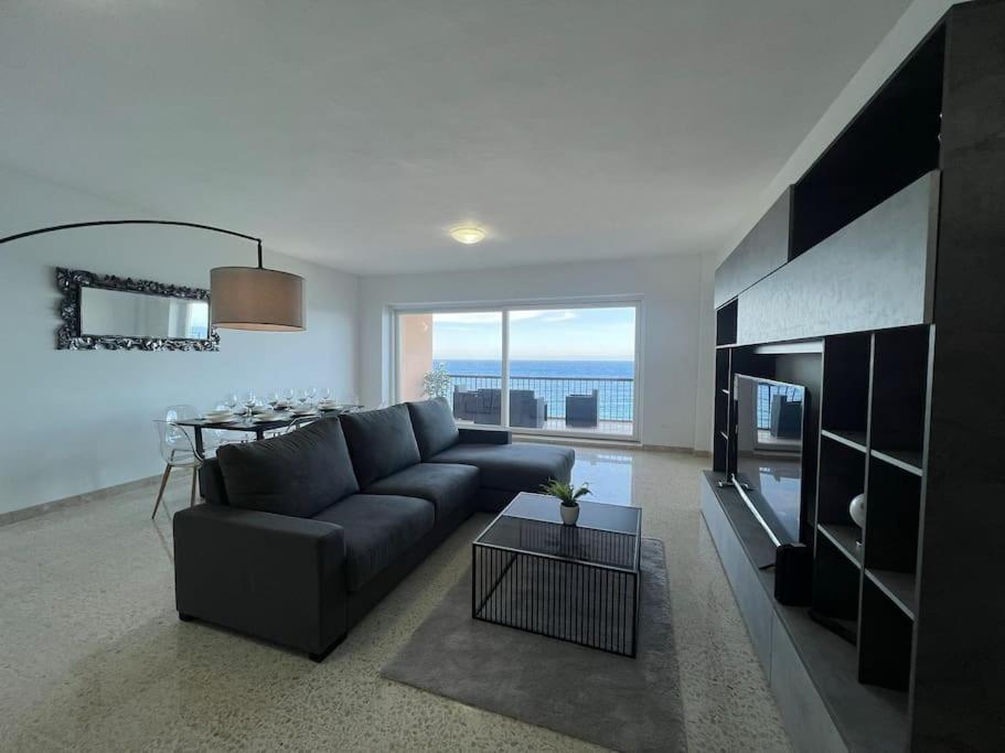 Sliema Waves - Oceanview Escape - B&B Sliema