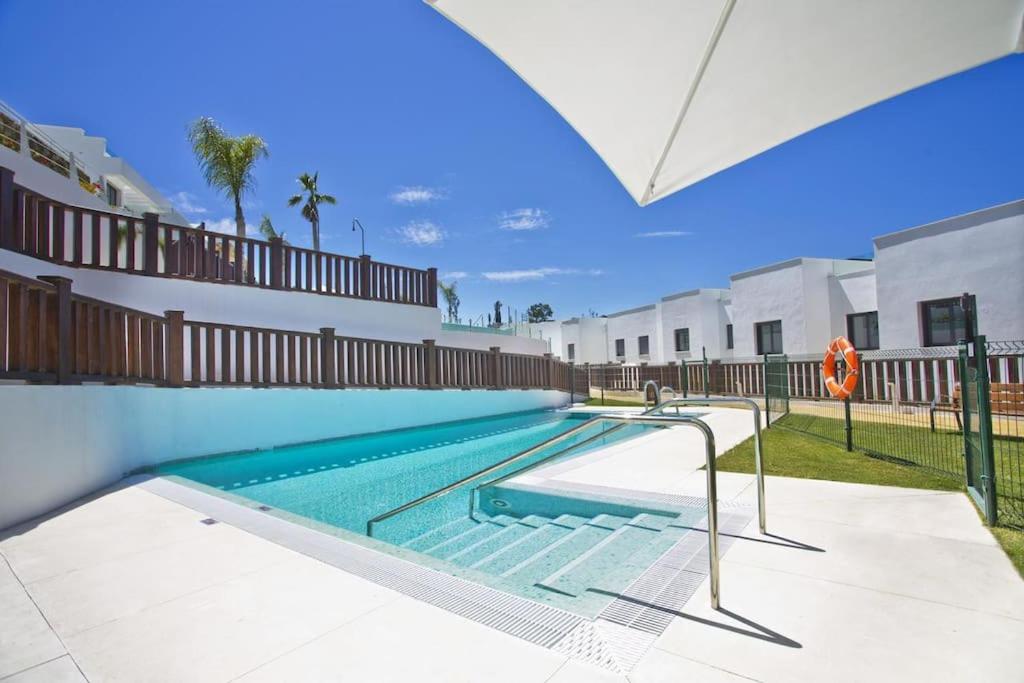 Puente Romano Premium Villa Rooftop & Garden - B&B