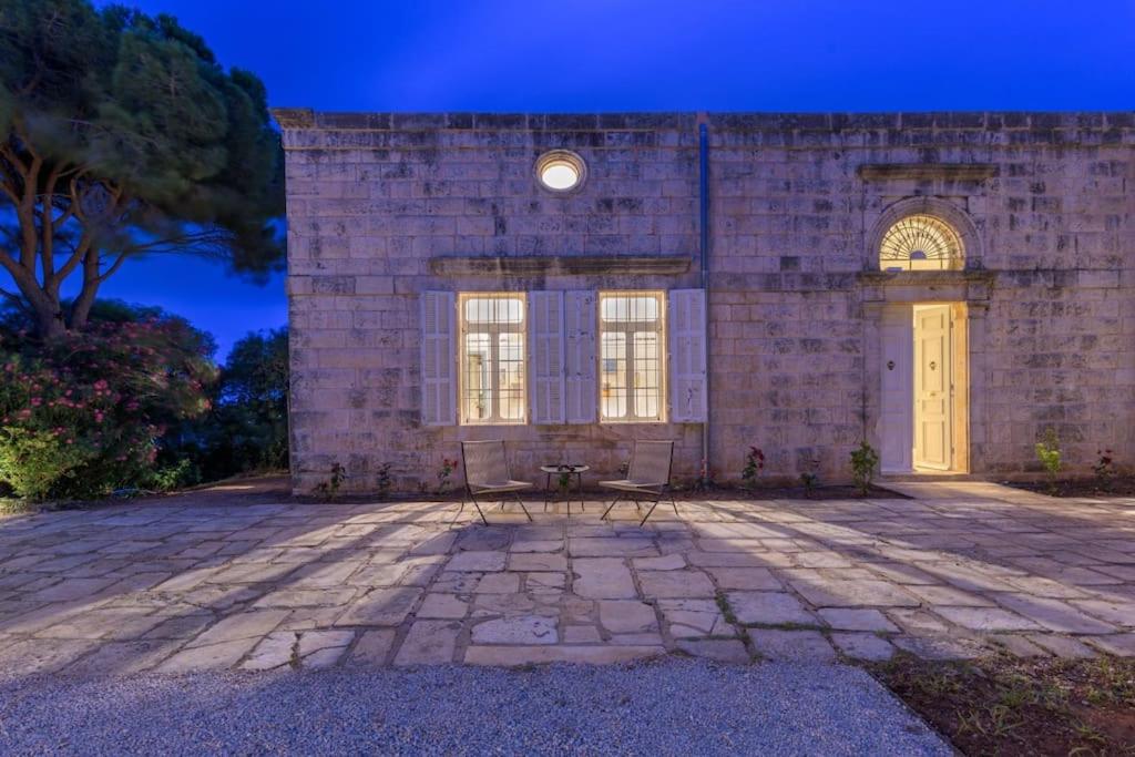 Amani Luxury 4-Bedroom Villa & Pool in Batroun - Bed and Breakfast Batroûn