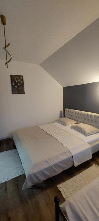 Jurašić Popović - B&B Ogulin