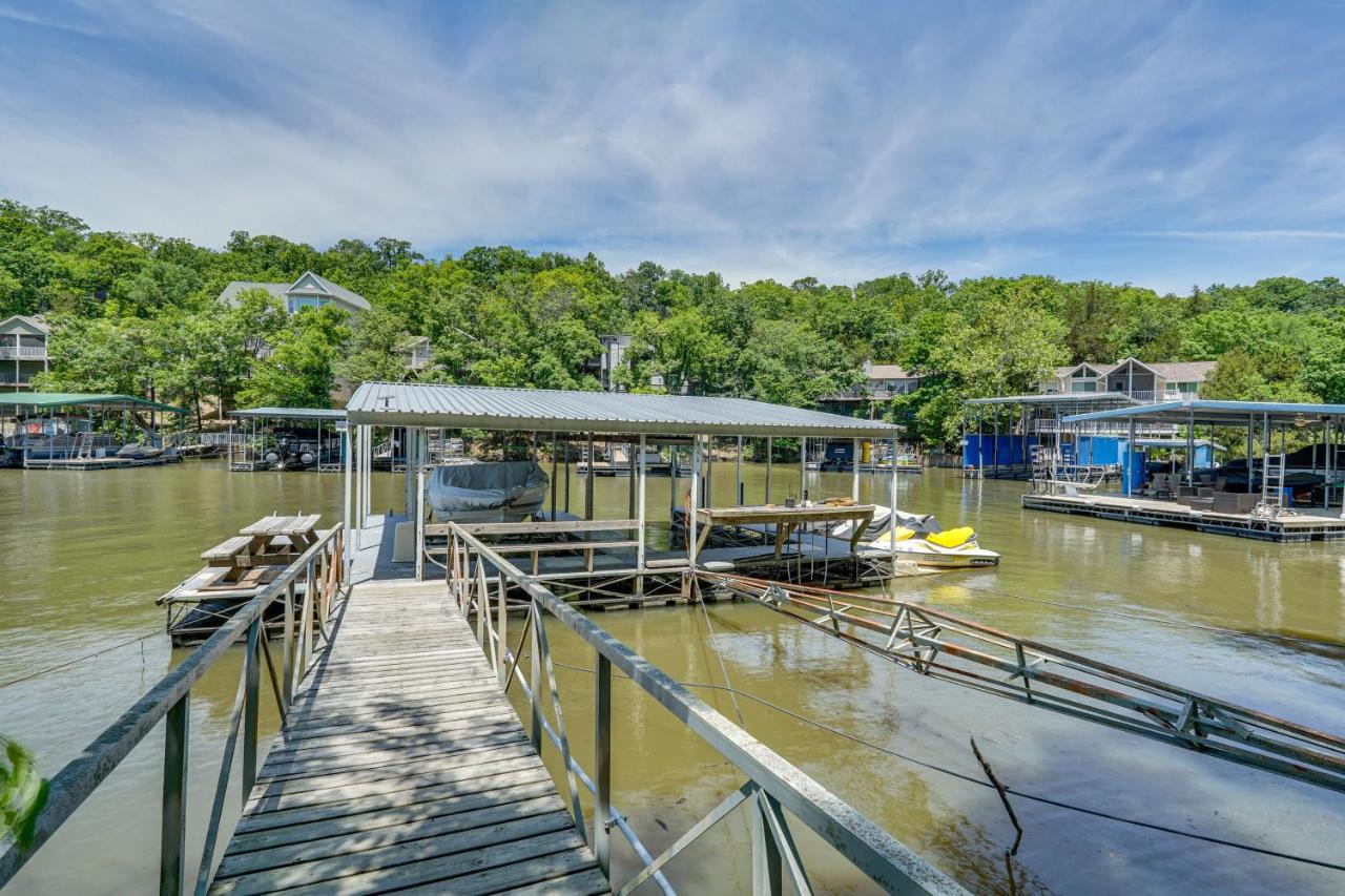 Private Dock and Resort Access Margaritaville Cabin - B&B Osage Beach