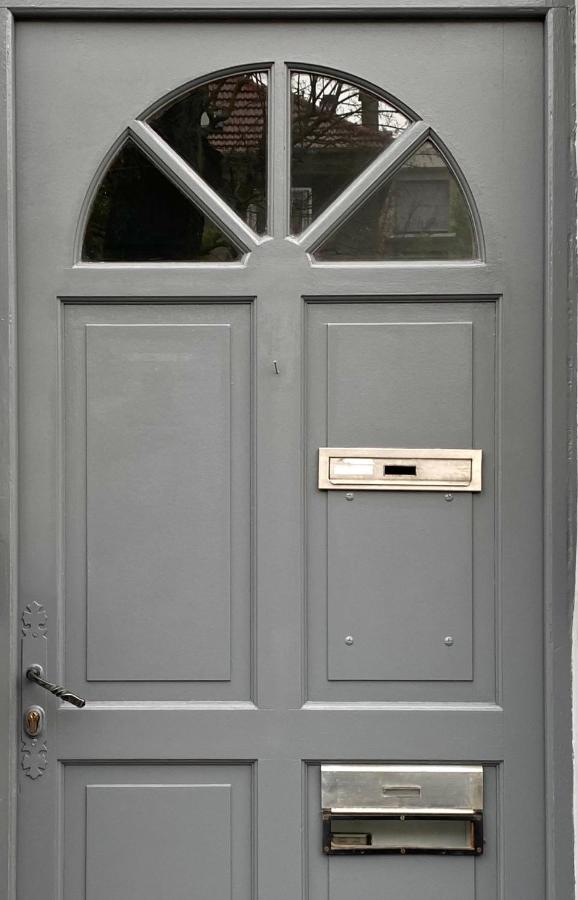 Appartement de 120 m2 à 5 minutes du Metro 7 lits - B&B
