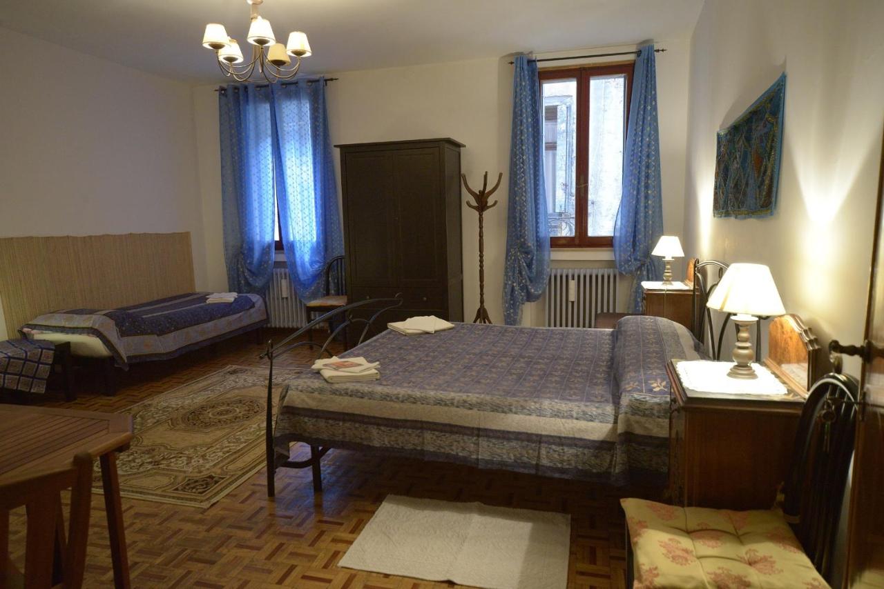 Quadruple Room with Shared Bathroom
