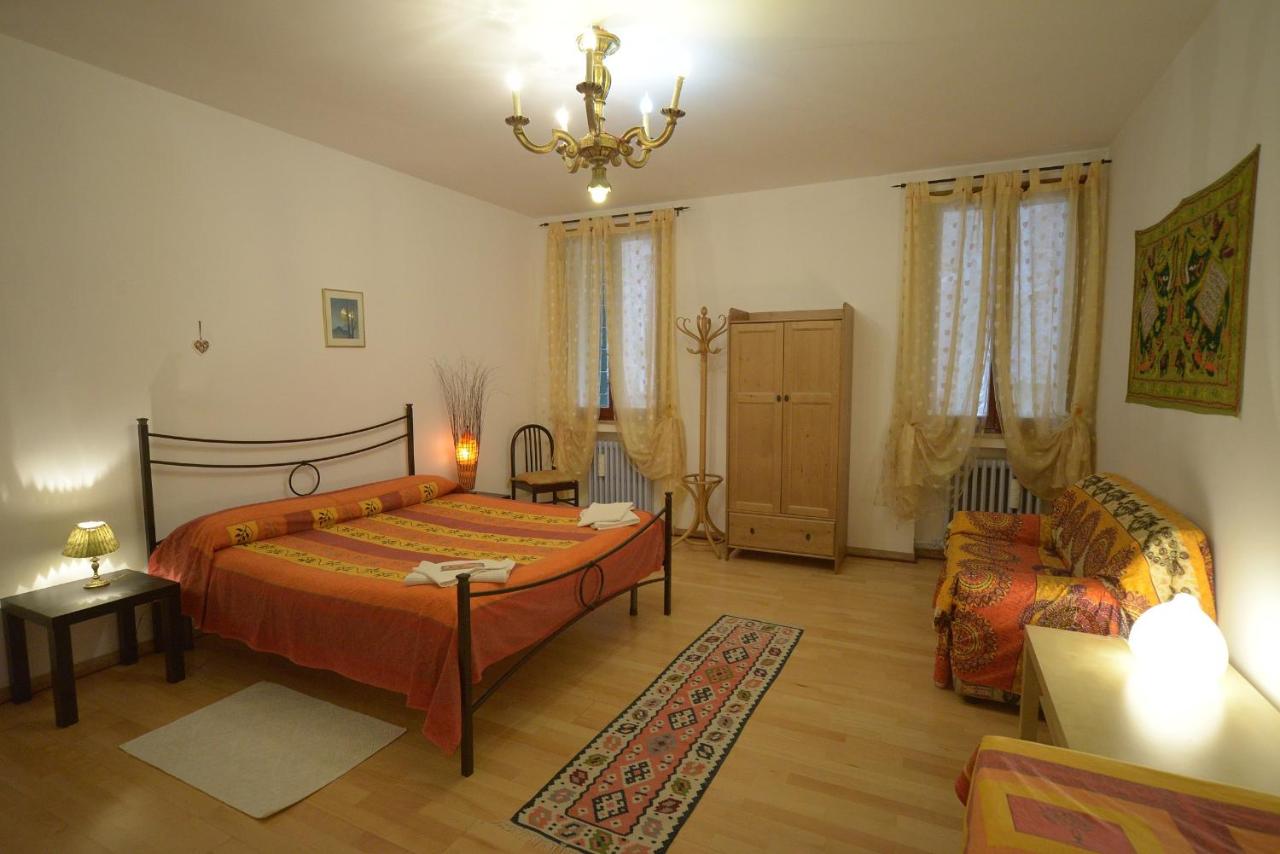 Double Room with Shared Bathroom