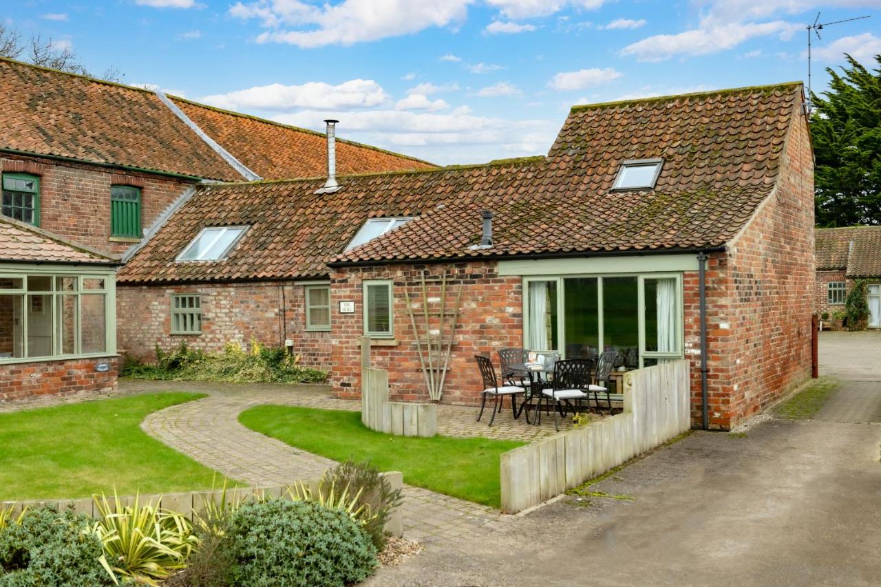 The Byre, Heritage Escapes, Field House Farm - B&B Bempton