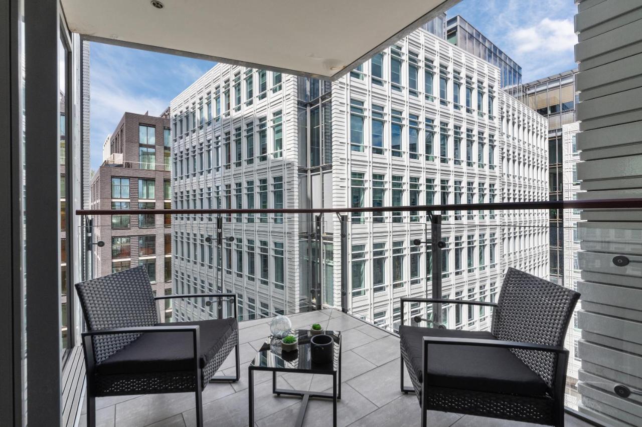 3Bed 3Bath Apt with 2xBalconies in Central London - B&B