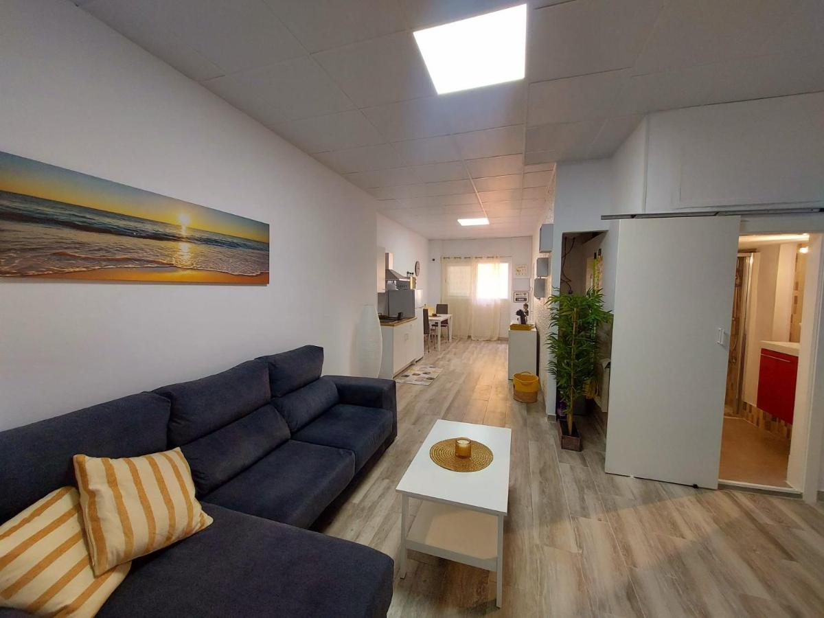 Bonito y moderno apartamento en Buzanada - B&B