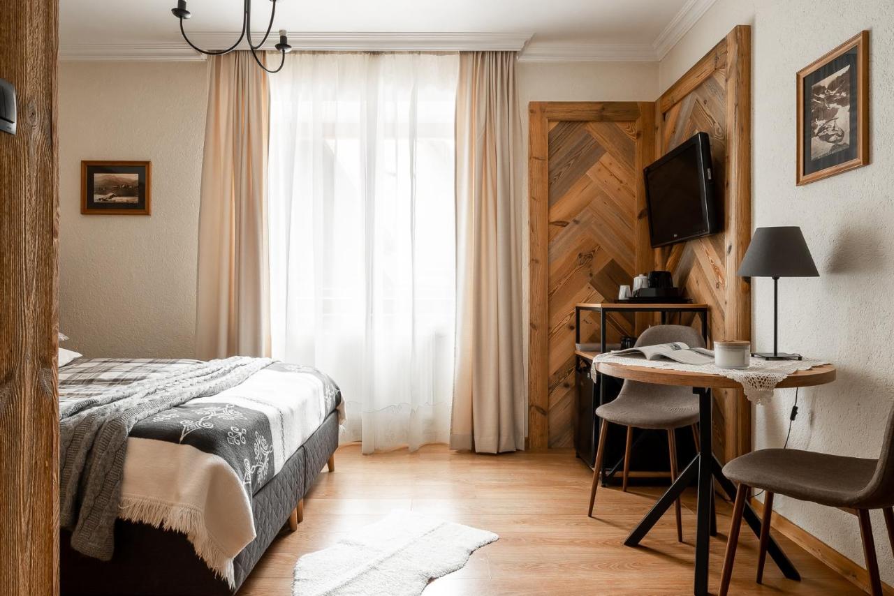Standard King Room