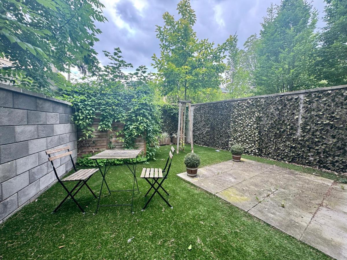 Möbliertes Apartment mit Terrasse - Ferienwohnung
