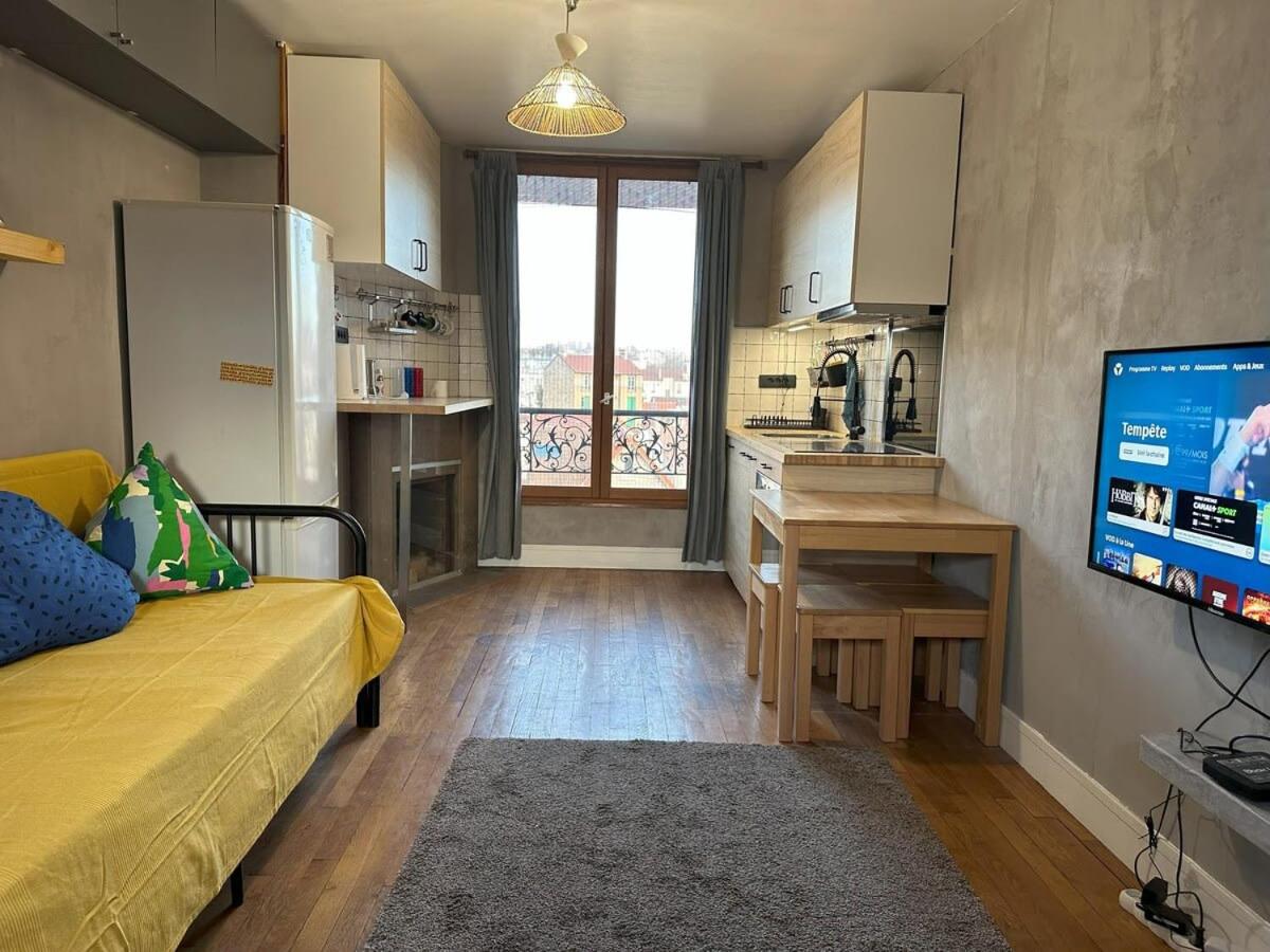 Appt 5mins to Paris Gare de Lyon with terrace - B&B Maisons-Alfort