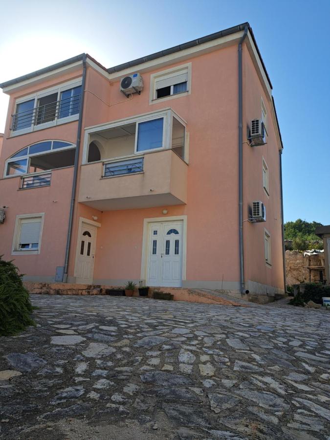 Apartmani Arta 3 - B&B