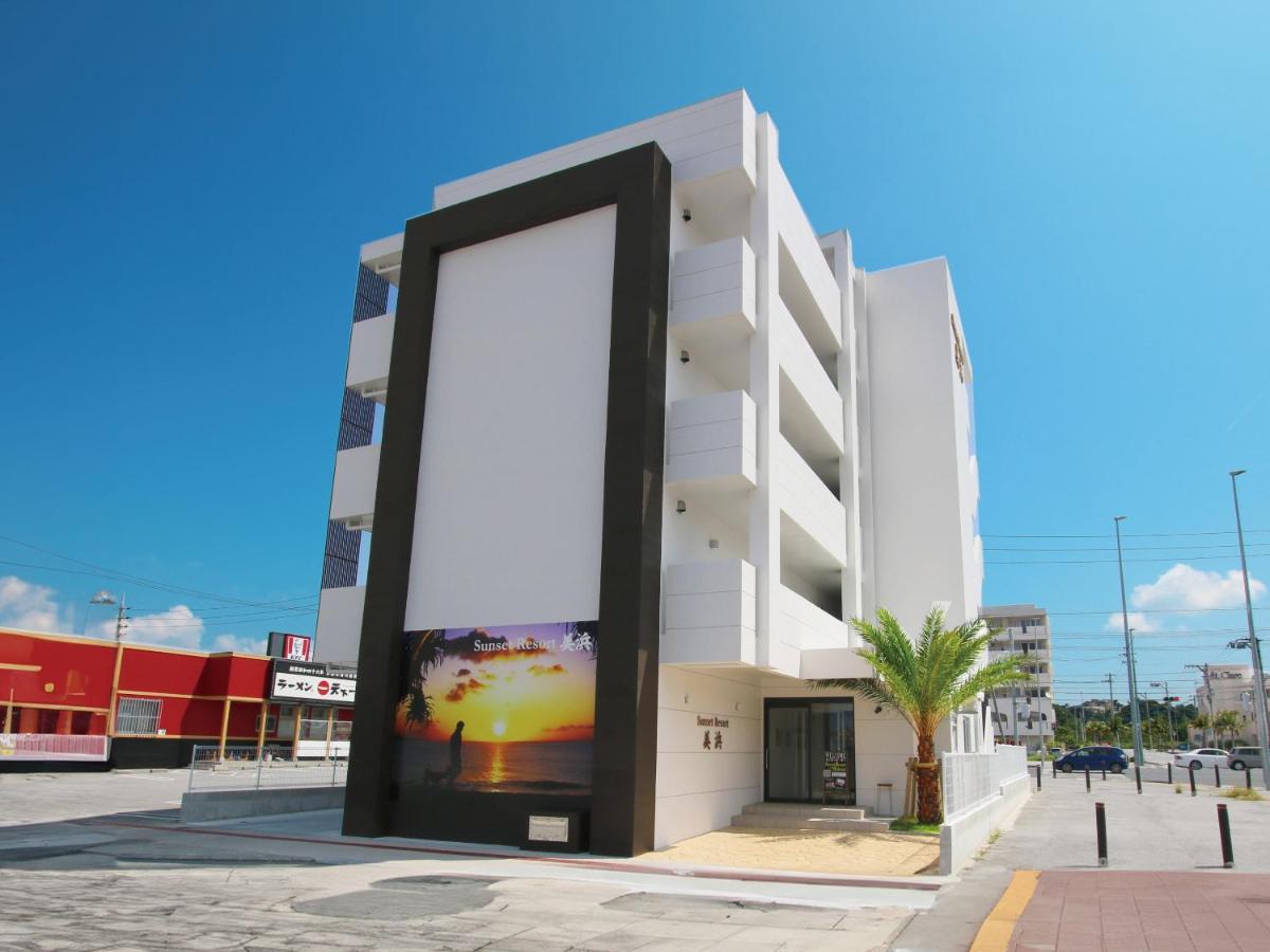 B&B Chatan - Sunset Resort Mihama -SEVEN Hotels and Resorts- - Bed and Breakfast Chatan