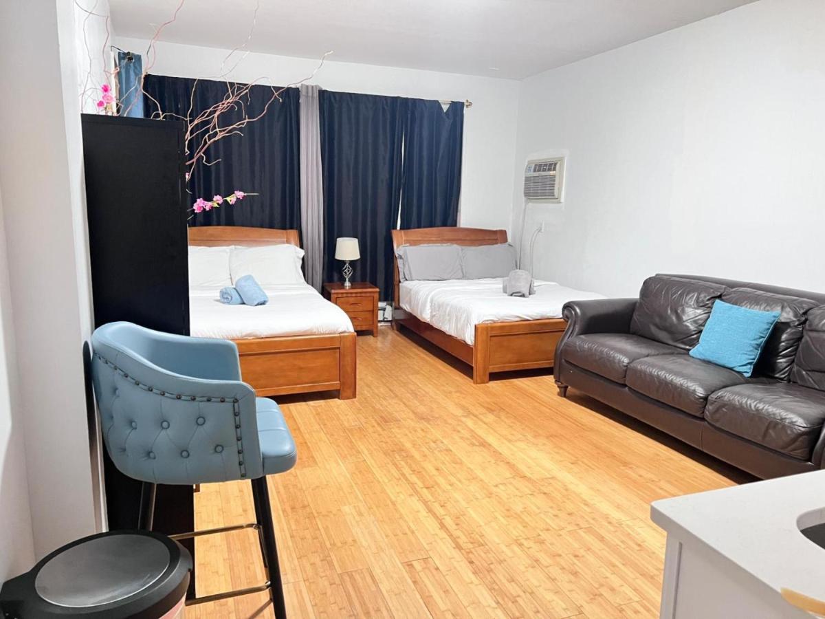 B&B West New York - NYC Gateway! 20 Mins to Time Square, Great Value! - Bed and Breakfast West New York