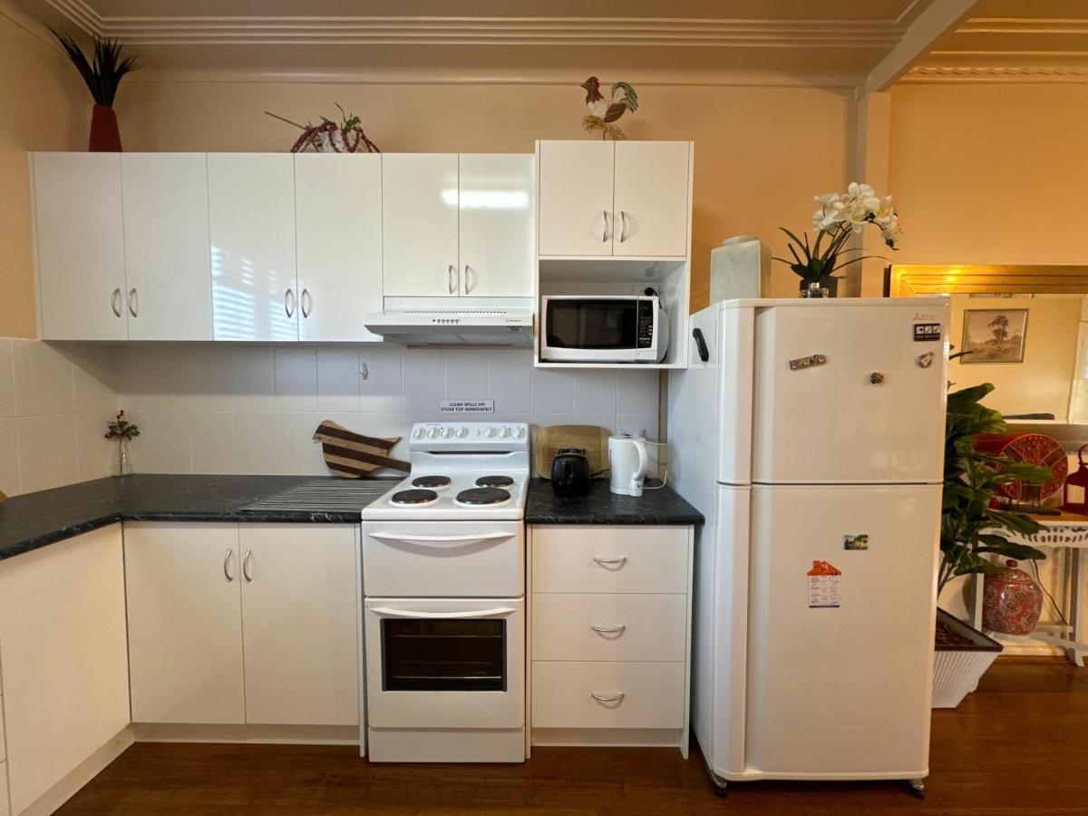 Westside Central Cottage - B&B