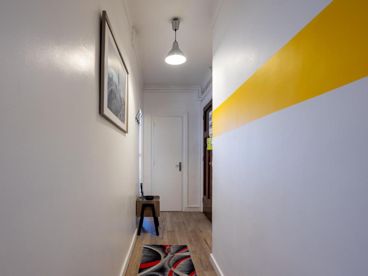 LE DEDIEU - HYPERCENTRE GARAGE GRATUIT WiFi NETFLIX AMAZON PRIME - B&B