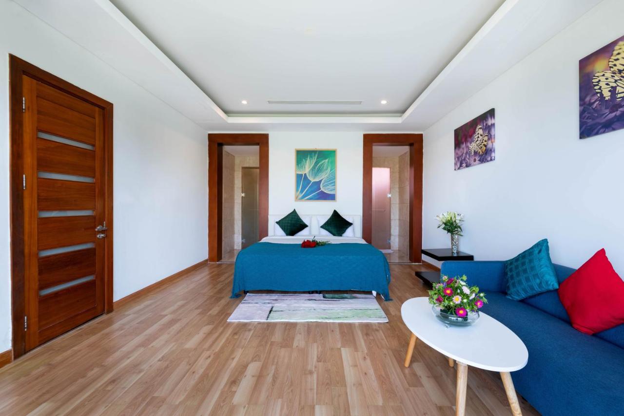 Villa with Sea View