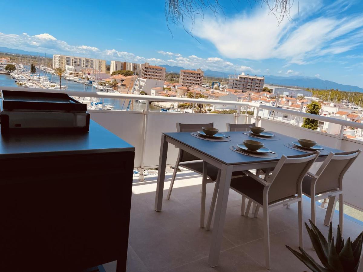 Appart Serenity, Canal, Amarre, Piscine et Jacuzzi - Ferienwohnung