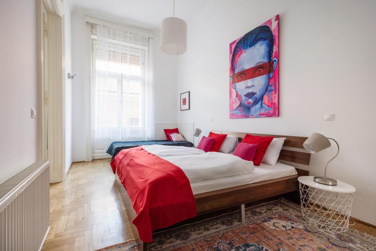 Sara'h Romantic Apartment - B&B Budapest