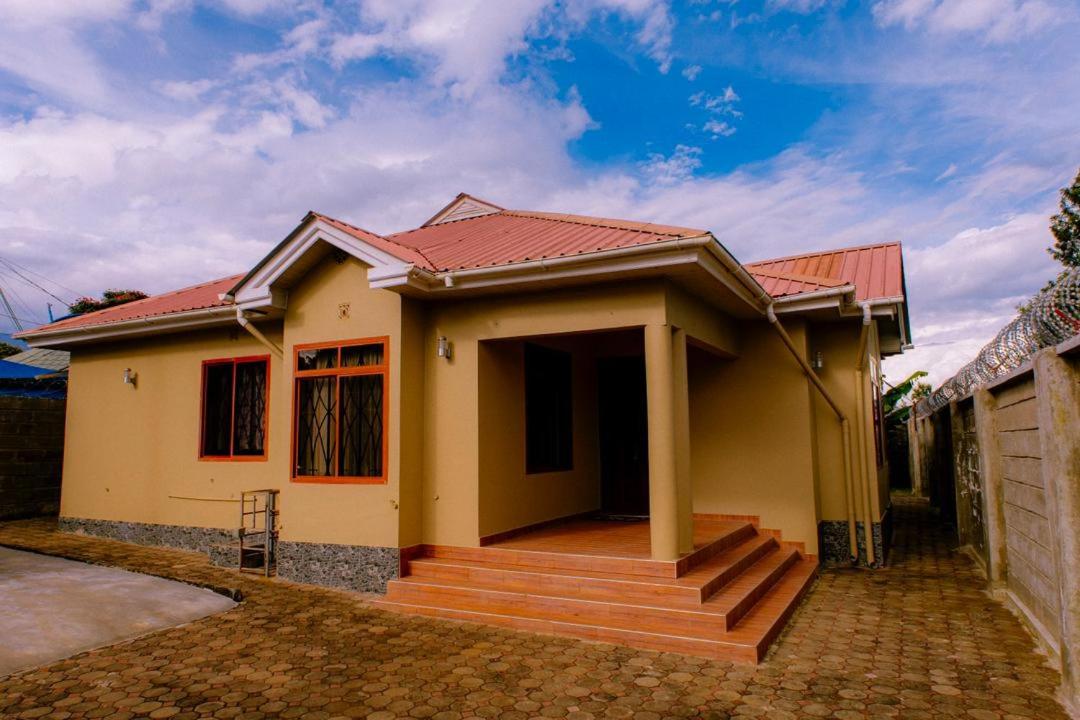 B&B Arusha - Baraa House Arusha - Bed and Breakfast Arusha