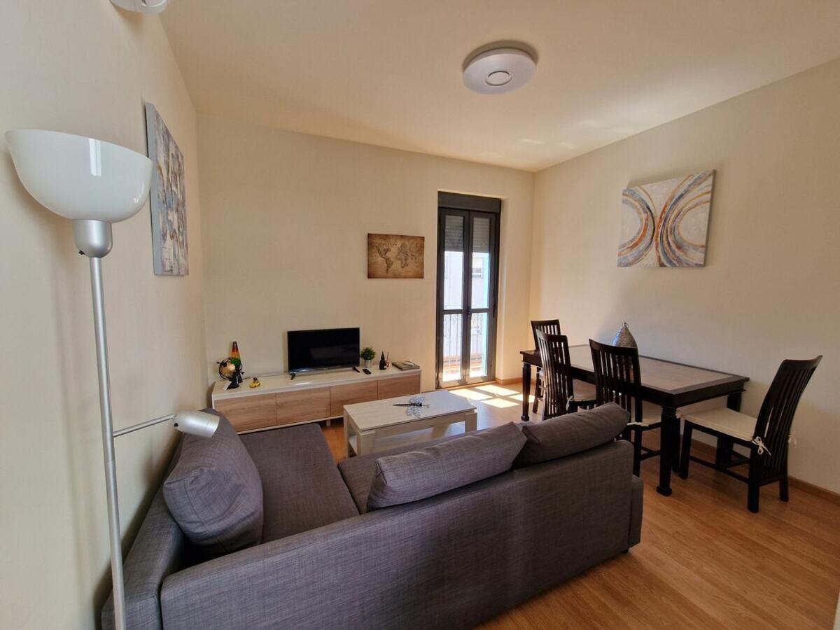 Castilla del Cachorro, Apto de 2 dormitorios en Triana - Ferienwohnung Sevilla