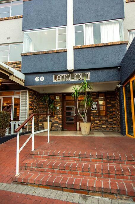 Chic City Studio With Mountain Views-Walk & Explore - Ferienwohnung Kapstadt