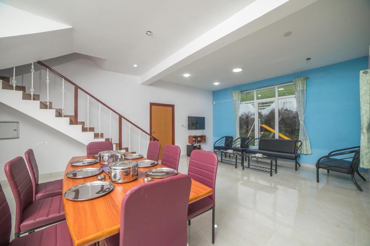 Akshu's Nest - 4 BR Villa with Tea Gardens View - B&B Kotagiri