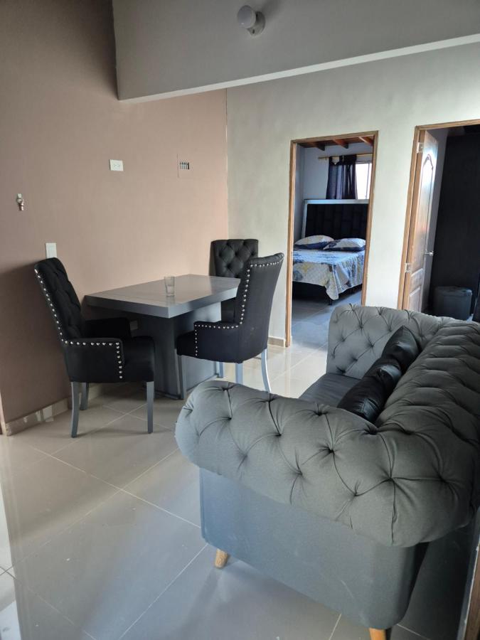 GRANDE y ESCLUSIVO APARTAMENTO - B&B Medellín
