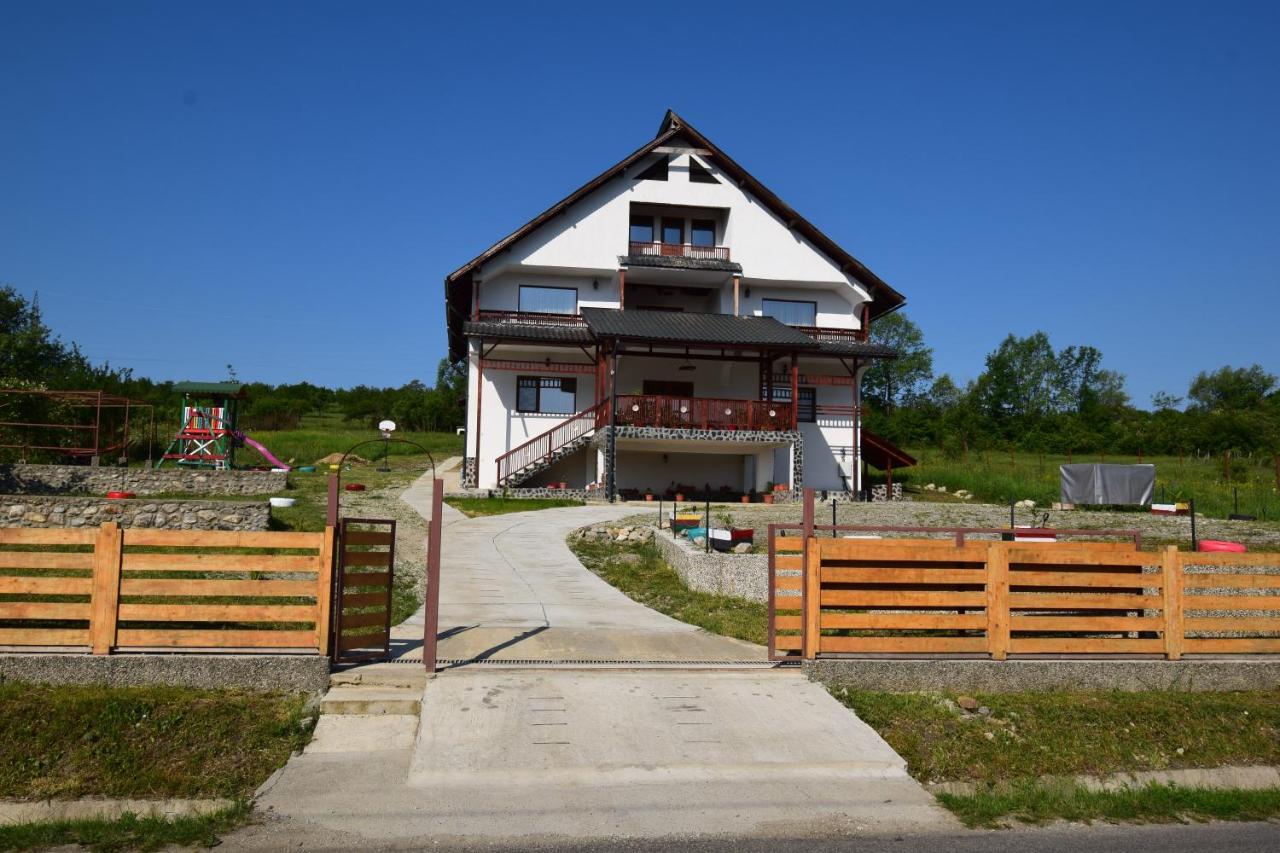 La Radacini - Bed and Breakfast