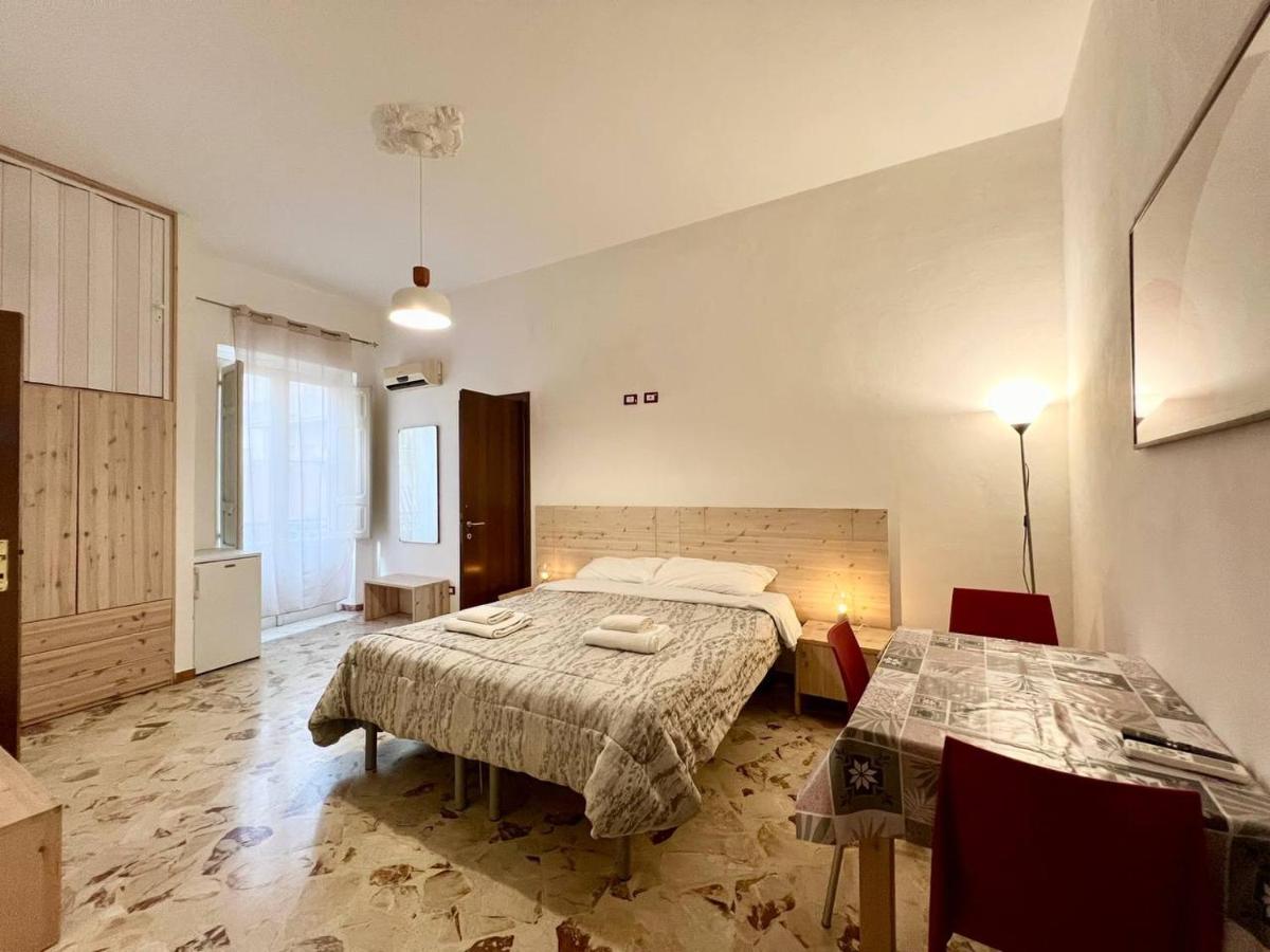 Two-Bedroom Deluxe Apartment with Balcony