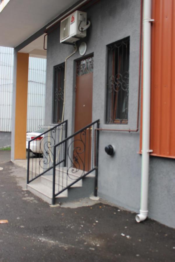 Apartment Anzi - B&B Batumi
