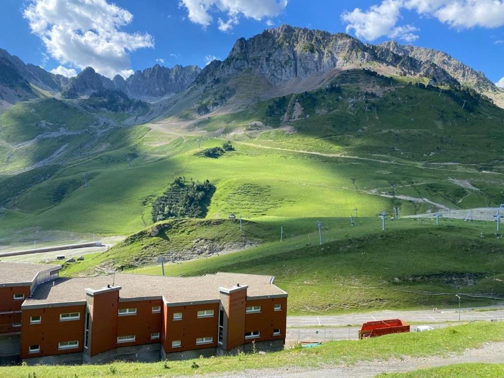 La Mongie - T2 4 à 6 personnes, 45m2 face aux pistes - B&B