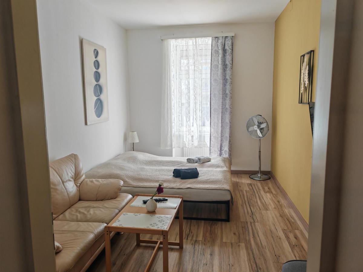 Camera Matrimoniale/Doppia con Letti Singoli con Bagno Privato