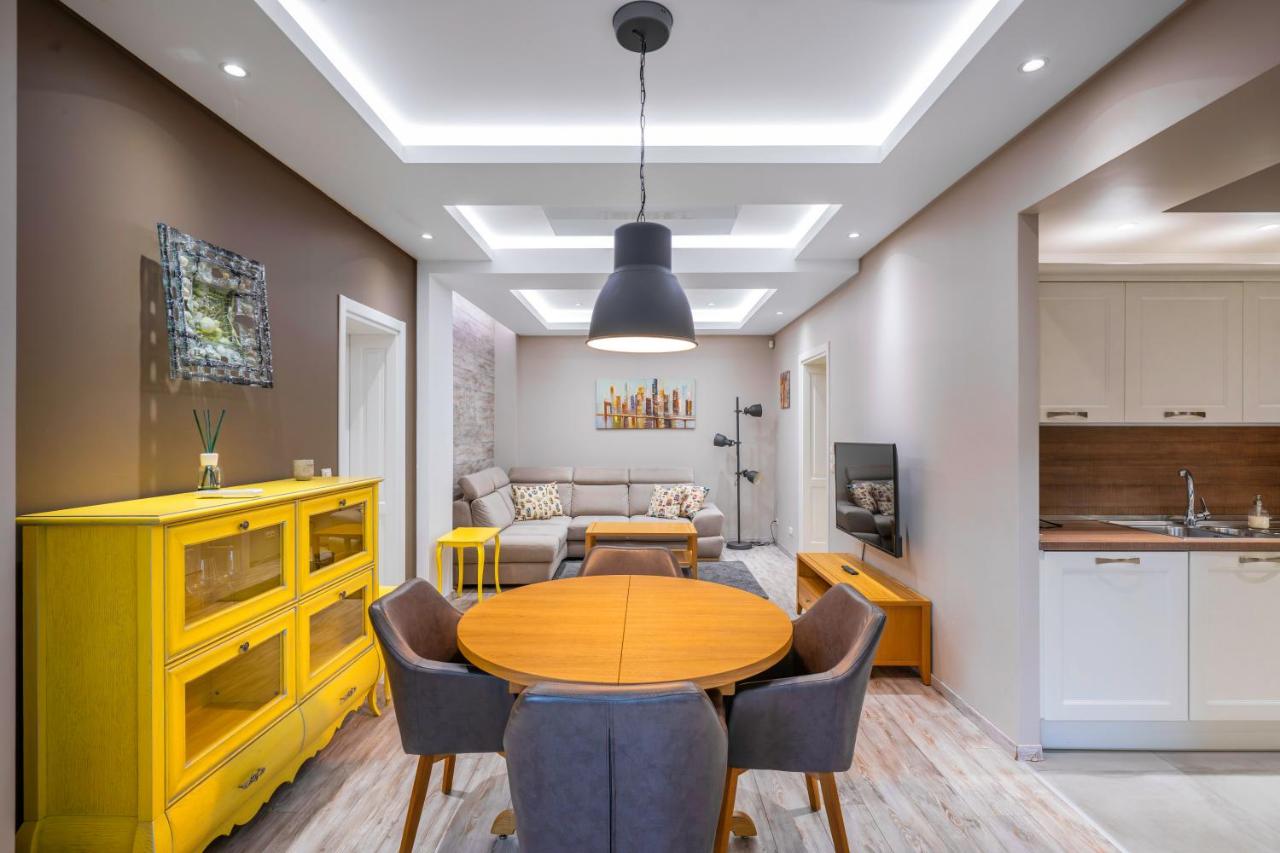 Elegant Escape in The Heart of The City by Flat Mаnager - B&B Sofia