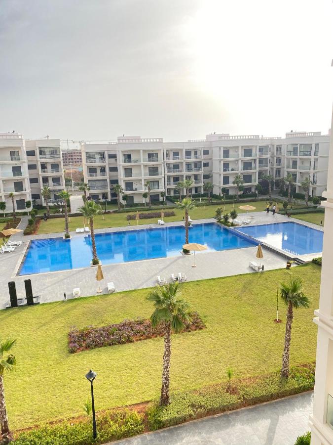 Sublime Appartement avec Piscine - B&B Bouznika